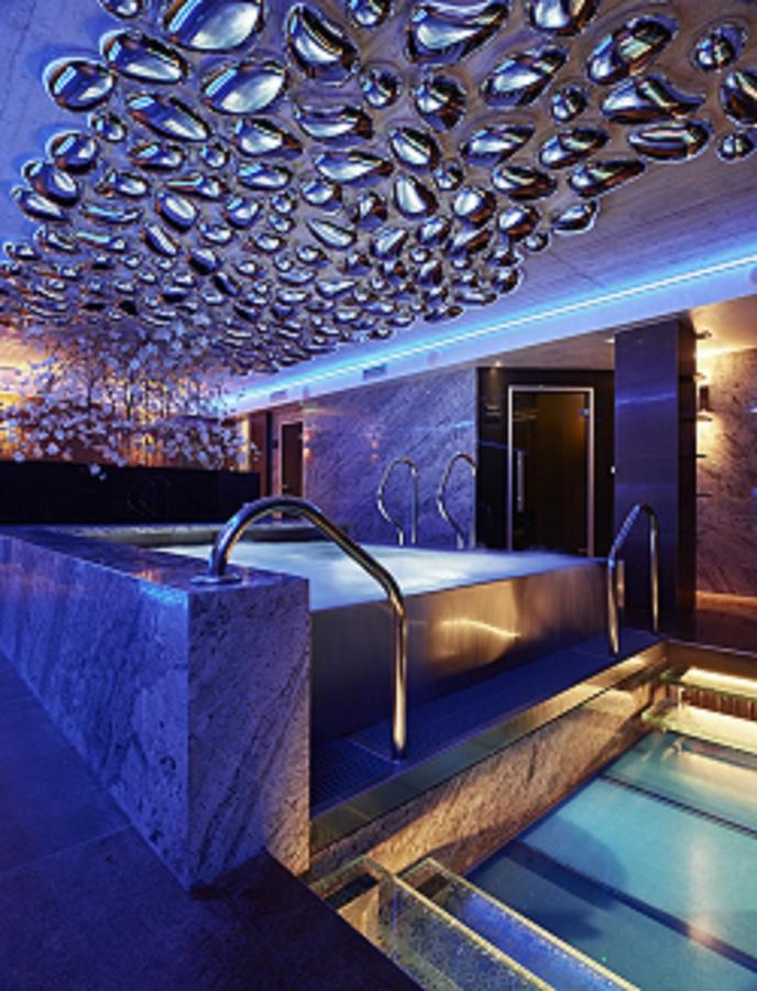 Theatre Hotel ออลอโมตซ์ ภายนอก รูปภาพ