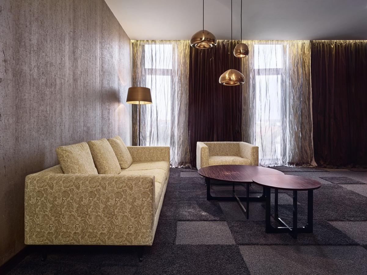 Theatre Hotel ออลอโมตซ์ ภายนอก รูปภาพ