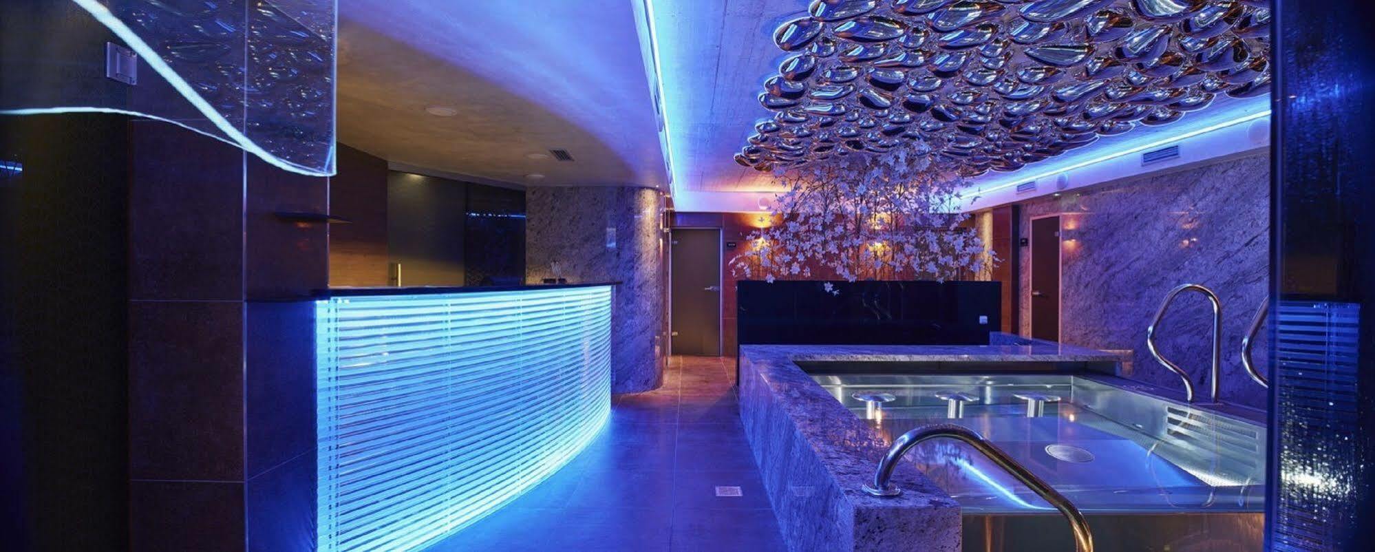 Theatre Hotel ออลอโมตซ์ ภายนอก รูปภาพ